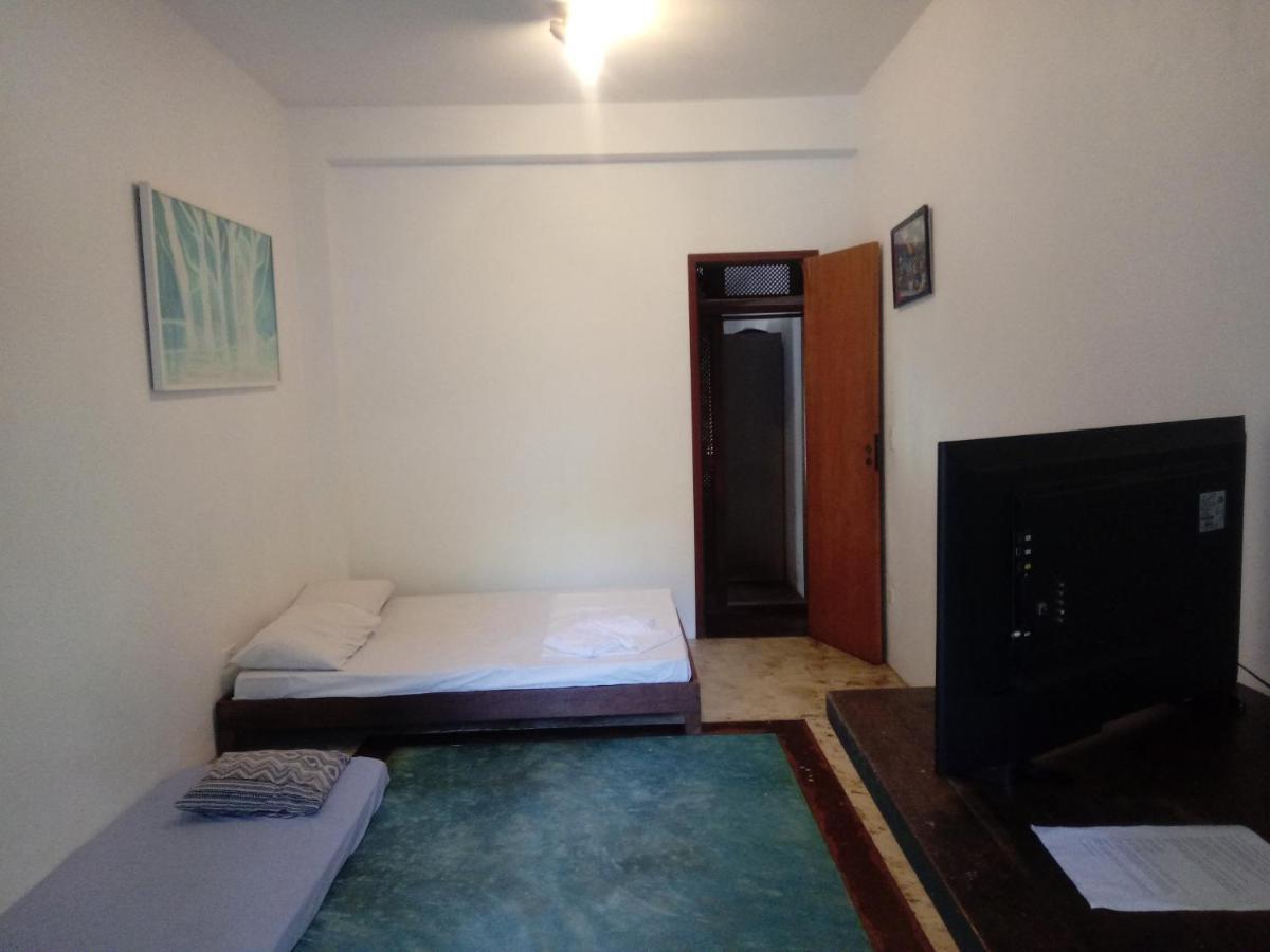 Lindas Suites A Uma Quadra Da Praia E Centro Ubatuba Buitenkant foto