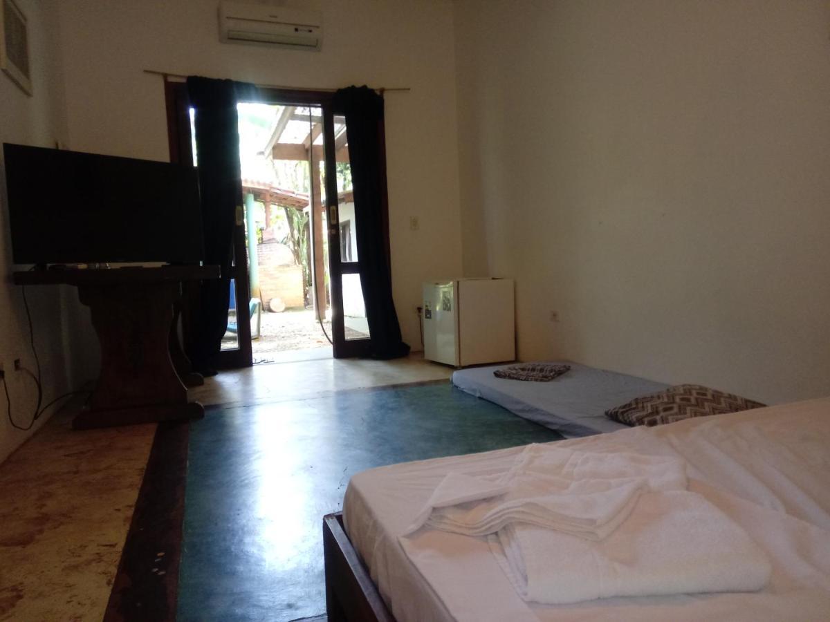 Lindas Suites A Uma Quadra Da Praia E Centro Ubatuba Buitenkant foto