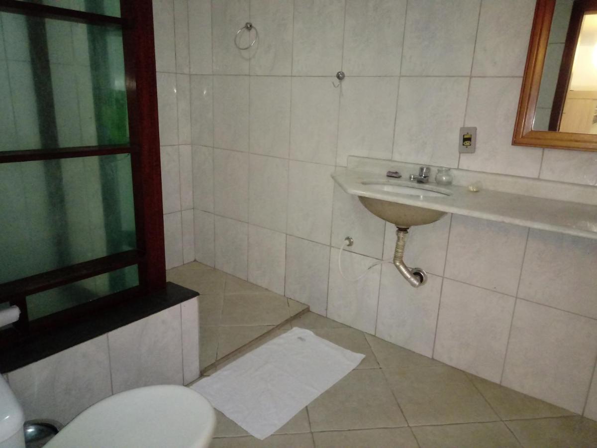 Lindas Suites A Uma Quadra Da Praia E Centro Ubatuba Buitenkant foto
