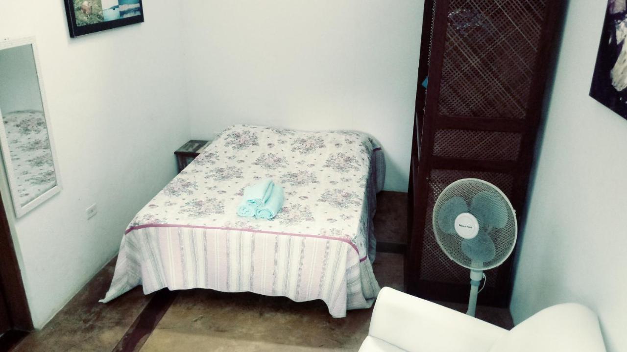 Lindas Suites A Uma Quadra Da Praia E Centro Ubatuba Buitenkant foto