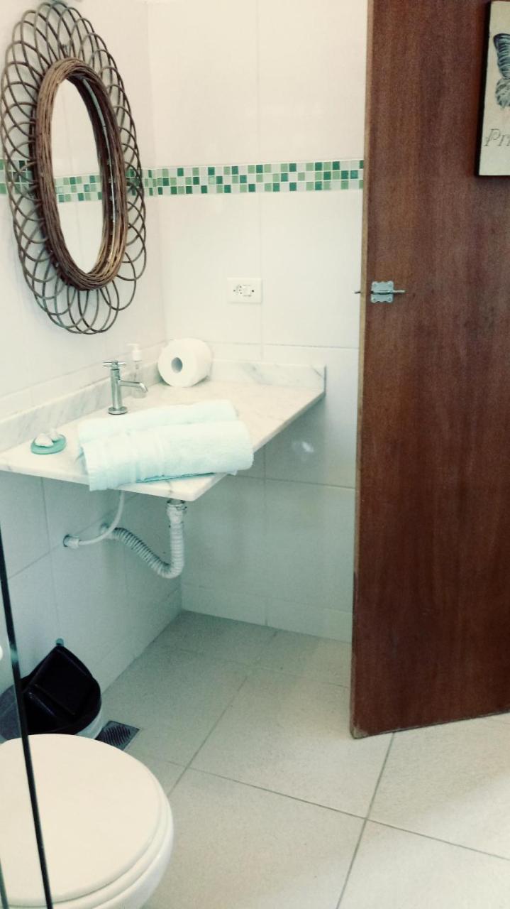 Lindas Suites A Uma Quadra Da Praia E Centro Ubatuba Buitenkant foto